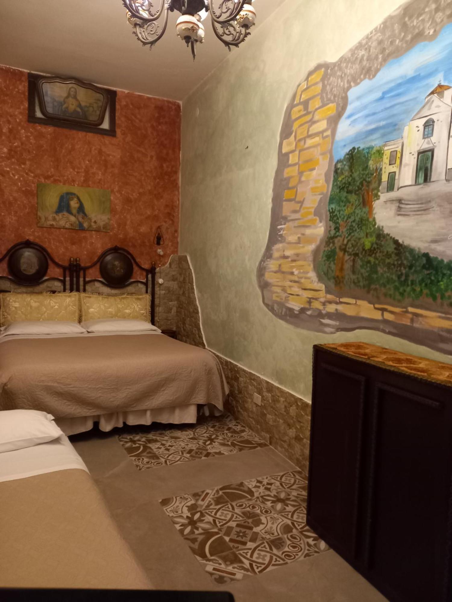 Sicilia In Miniatura "L'Atelier Dell'Etna" Bed & Breakfast Zafferana Etnea Ruang foto