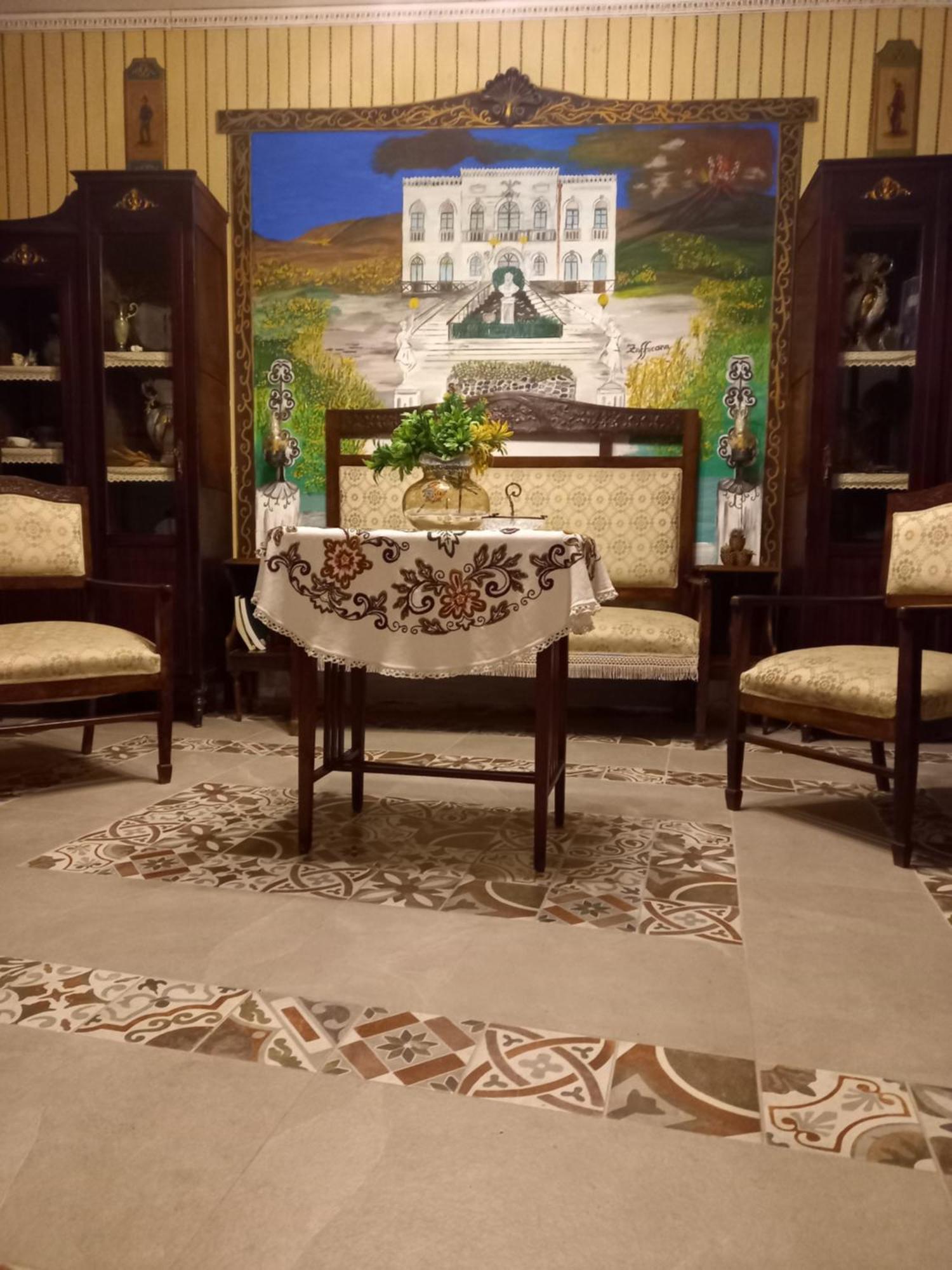 Sicilia In Miniatura "L'Atelier Dell'Etna" Bed & Breakfast Zafferana Etnea Ruang foto