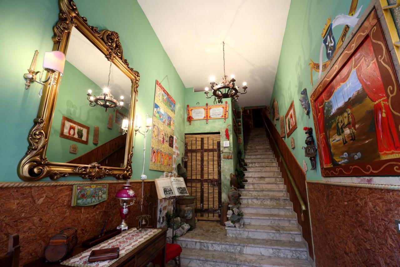Sicilia In Miniatura "L'Atelier Dell'Etna" Bed & Breakfast Zafferana Etnea Bagian luar foto